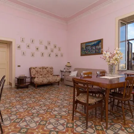 Casa Felicita 公寓 *